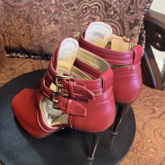 Michael Kors Women's Red Heeled Boots - Picture 6 of 8